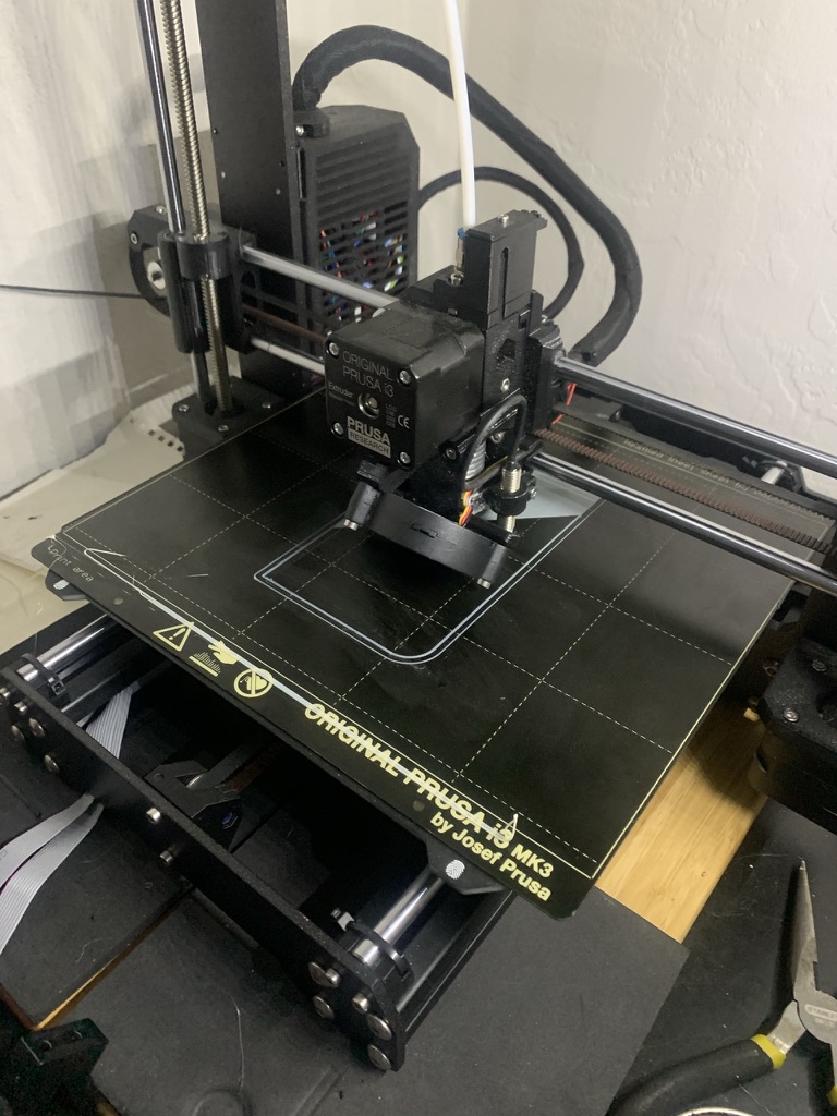 3d printer printing the front